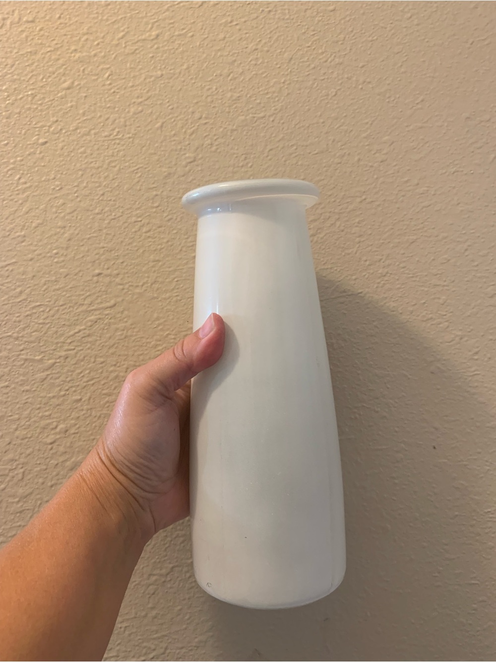 Sleek White Ceramic Vase — Minimal Modern Accent
